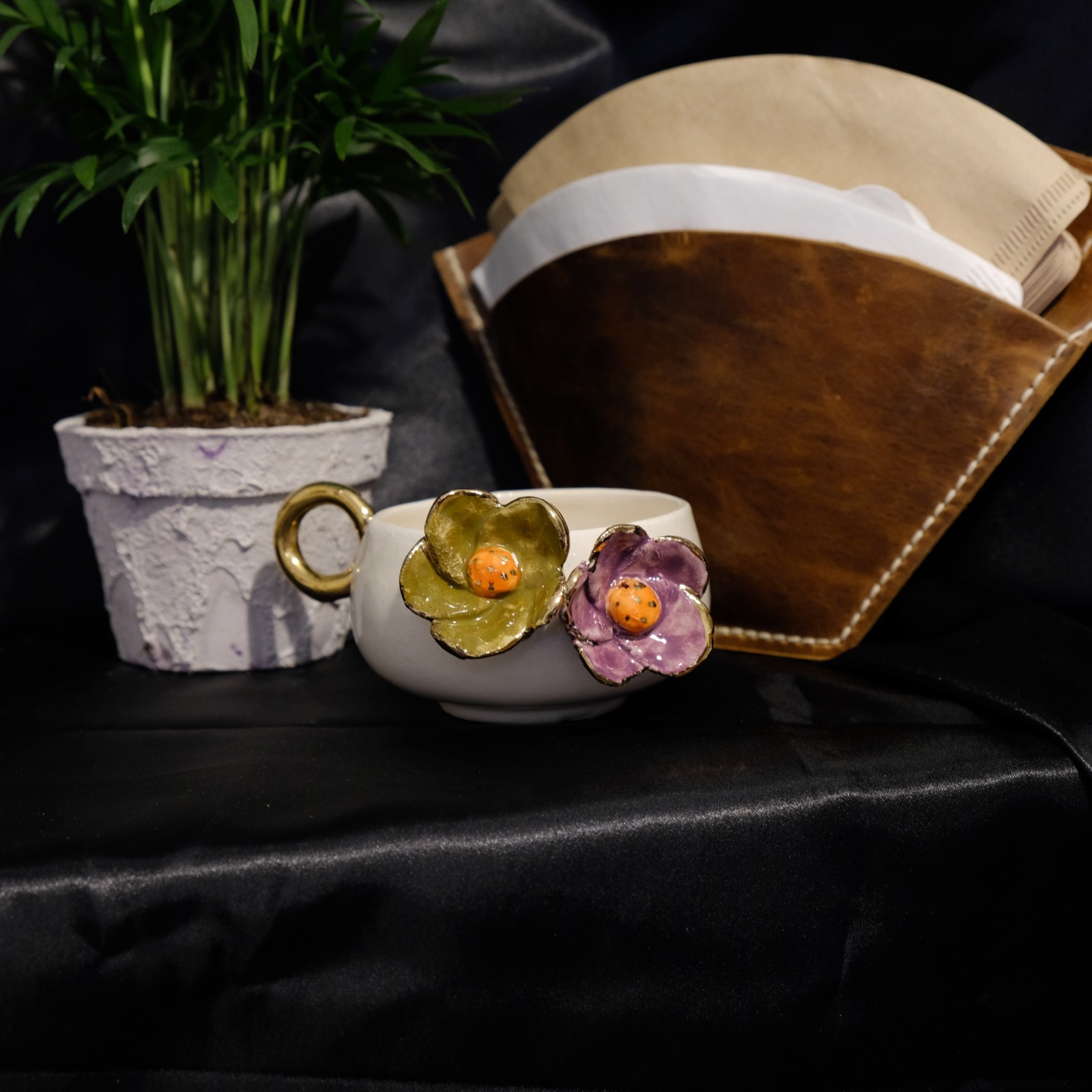 Seramik  Mug Kupa Çiçek Figürlü El Yapımı 24K Altın